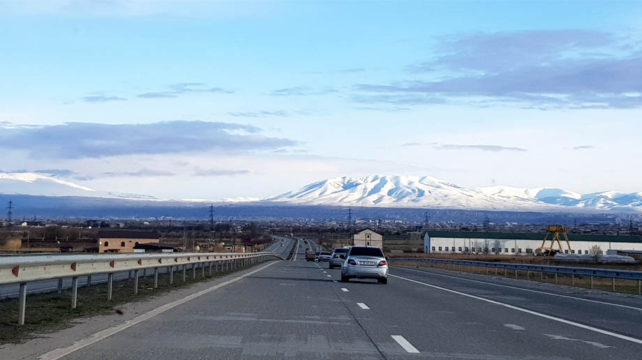 from Yerevan to Tbilisi by a car